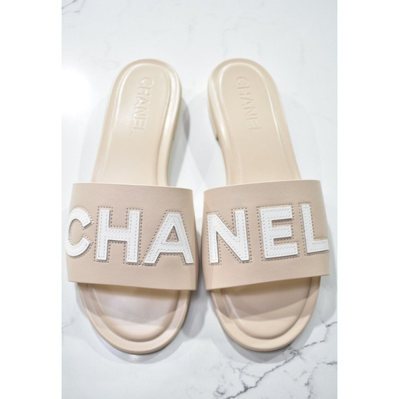 Chanel 23P Ivory White Leather CC Logo Letter Mules Slide Slip Sandal Flat 39 - Picture 10 of 12